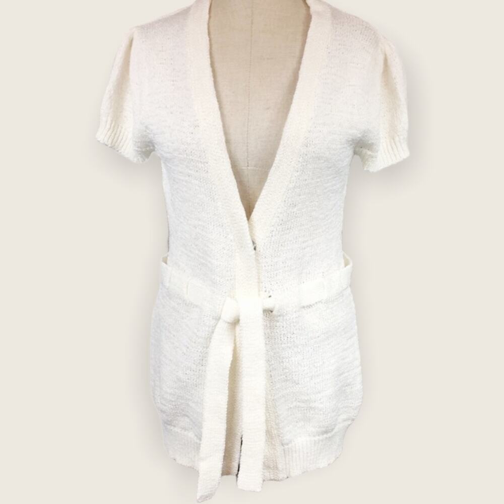 Sarah spencer snap top sz Medium